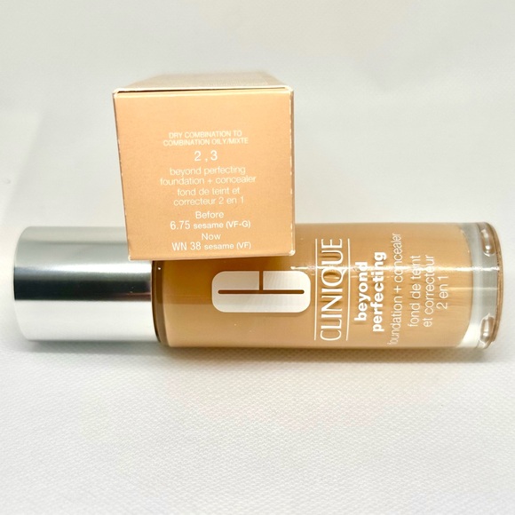 NWT Clinique’s Beyond Perfecting™ Foundation + Concealer in Sesame - Picture 1 of 10